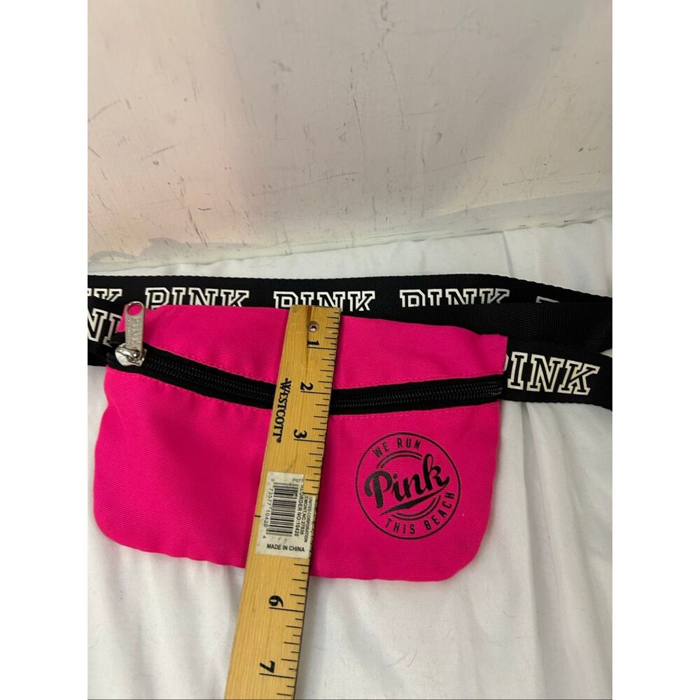VS Victoria Secret pink Fanny pack waist belt 80’s? adj belt "We run this Beach" - Picture 3 of 5